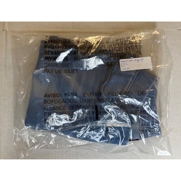 Jvini Embroidered Rose Jeggings - Picture 10 of 10